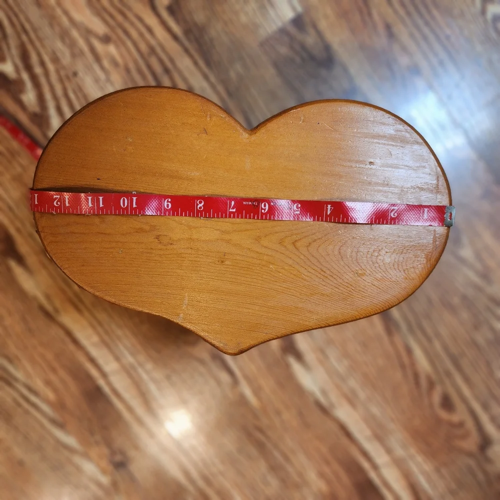 RARE Vintage Farmhouse Wood Heart Shaped Stool Plant Stand Milking Stool